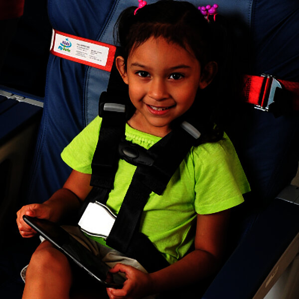 Hilfsmittel Sicherheitsgurt Fluggurt FiNiFuchs Cares