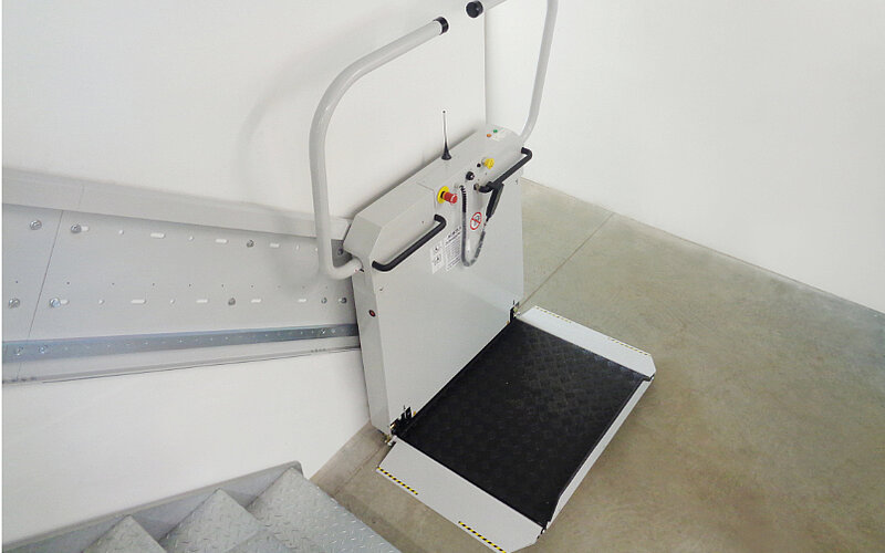 P200-Rollstuhllift-FiNiFuchs