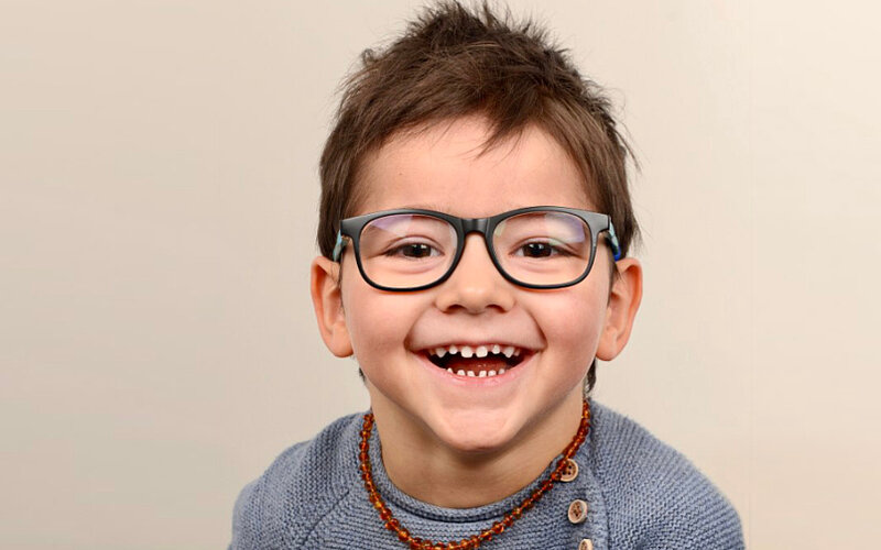 Kinderbrille-mit-Sonnenclip-FiNiFuchs