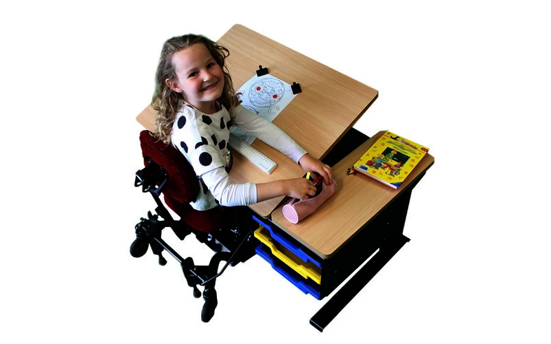 Therapietisch SCRIBA Kinder mit Behinderung Therapiestuhl FiNiFuchs