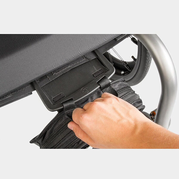 Rollstuhltasche-Kinder-Hilfsmittel-Kinderrollstuhl-FiNiFuchs