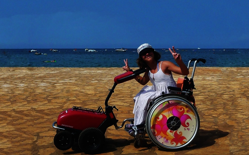 Swiss-Trac-FiNiFuchs-Kinderrollstuhl