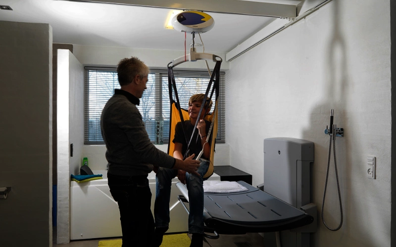 Kindersitz-Transferhilfe-Kinderhilfsmittel-FiNiFuchs