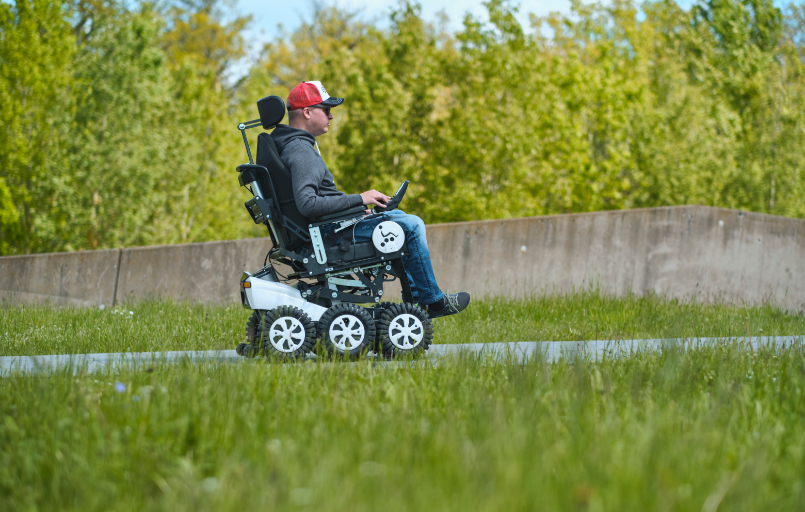 Magix2 NewLive-Elektrorollstuhl-NHD-FiNiFuchs-Kinderhilfsmittel