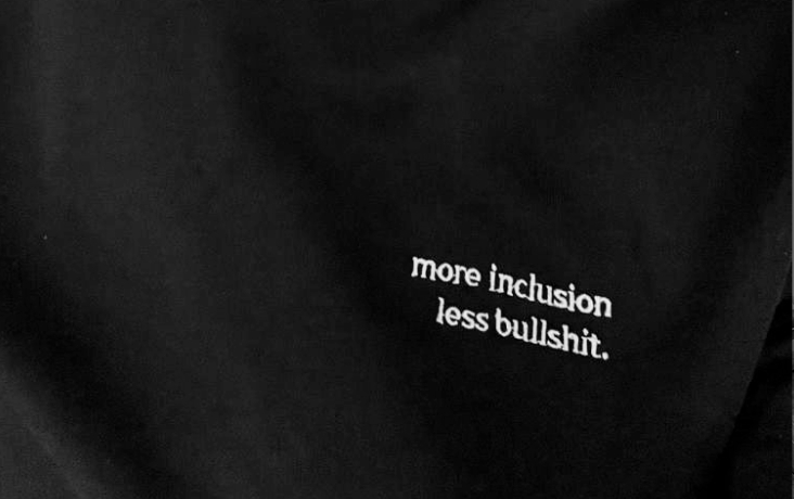 Adaptive-Kleidung-Inklusion Adaptive-Kleidung-Inklusion