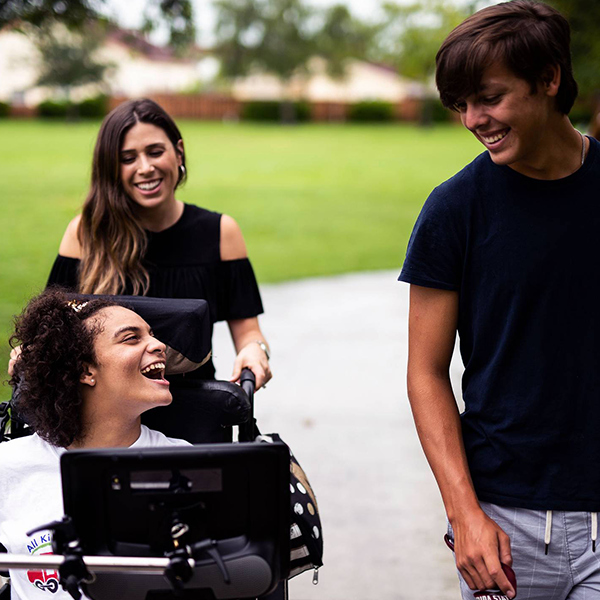 TD-I-Series-Kommunikationshilfe-Kind-Behinderung FiNiFuchs